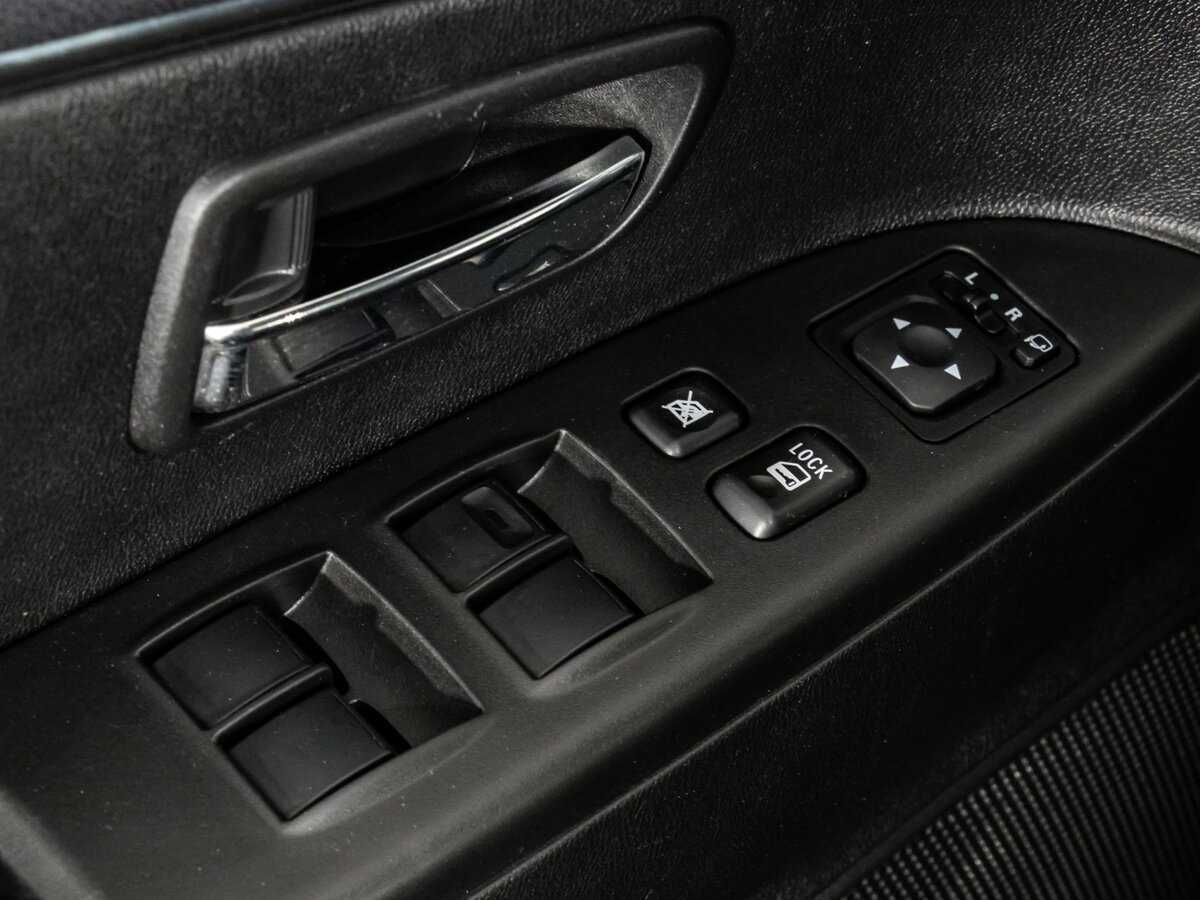 Mitsubishi ASX с пробегом — 2015 год. Фото: #16