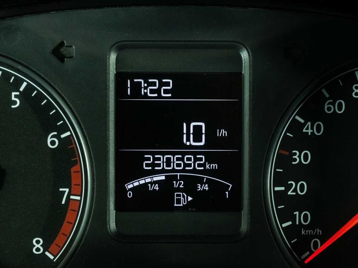 Volkswagen Polo с пробегом — 2016 год. Фото: #13