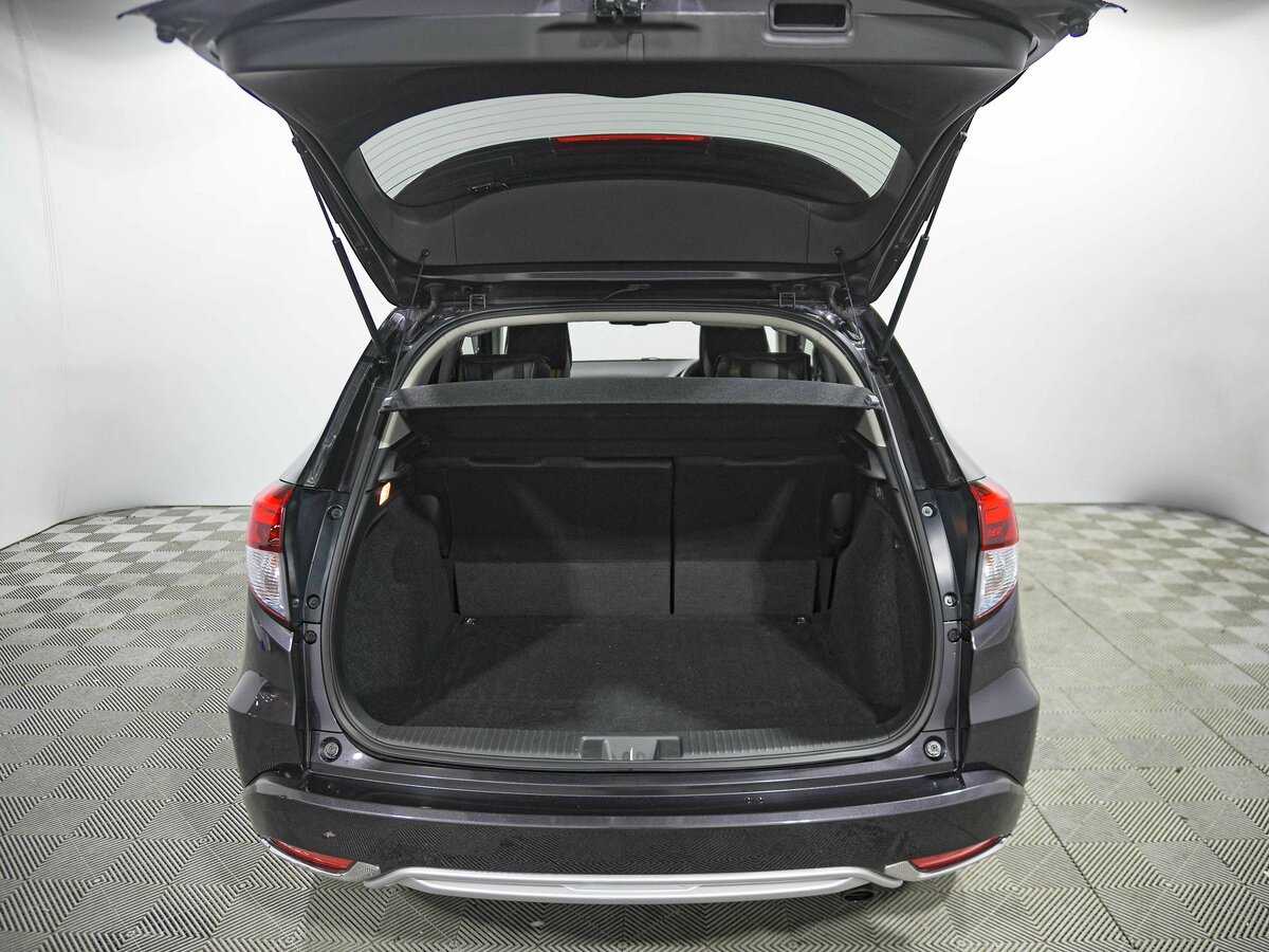 Honda Vezel с пробегом — 2014 год. Фото: #16