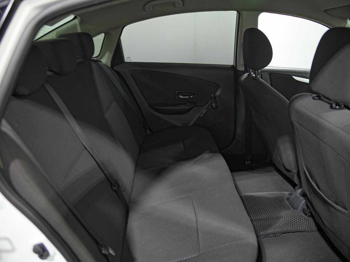 Nissan Almera с пробегом — 2014 год. Фото: #9