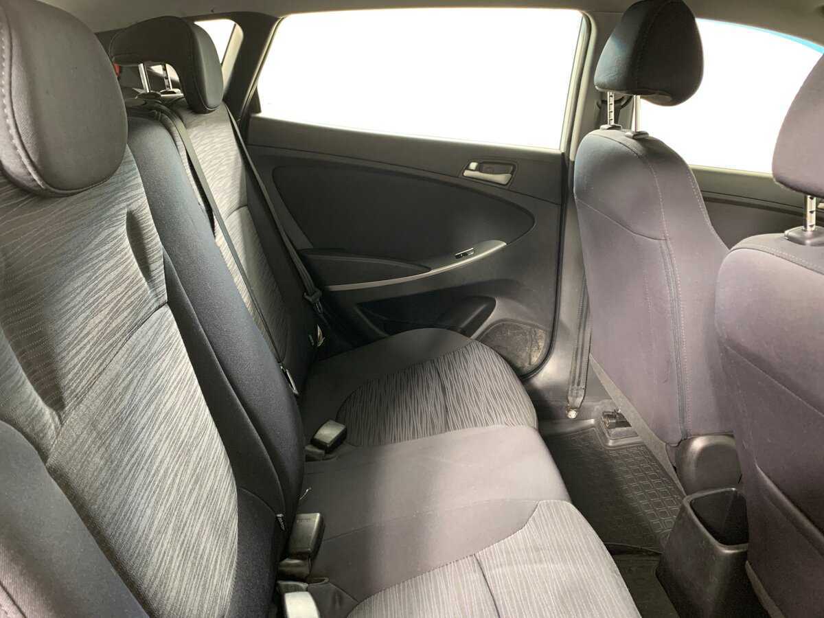 Hyundai Solaris с пробегом — 2016 год. Фото: #17