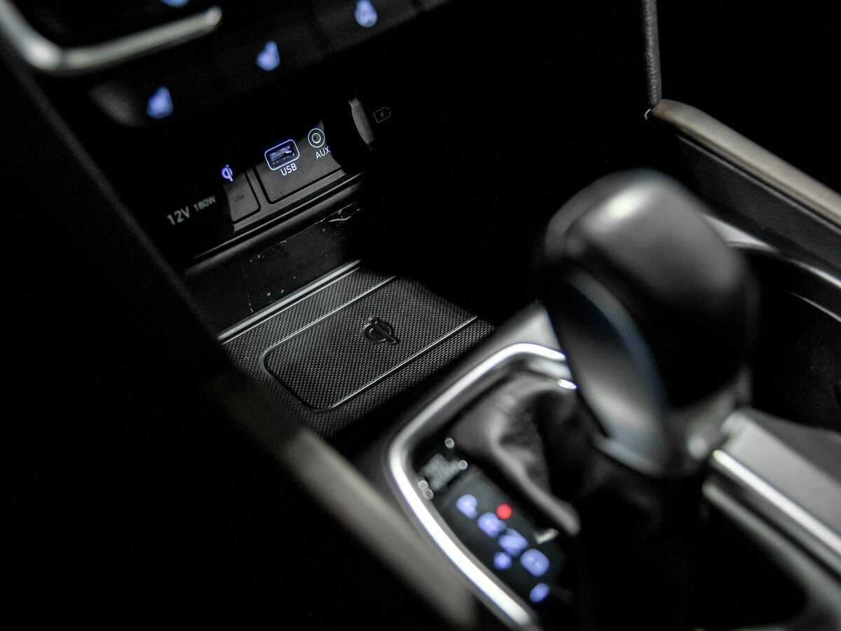 Hyundai Santa Fe с пробегом — 2019 год. Фото: #13