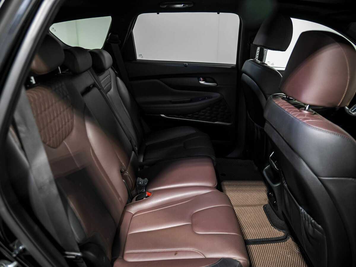 Hyundai Santa Fe с пробегом — 2019 год. Фото: #19
