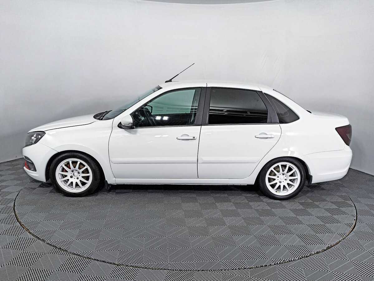 Lada (ВАЗ) Granta с пробегом — 2020 год. Фото: #7