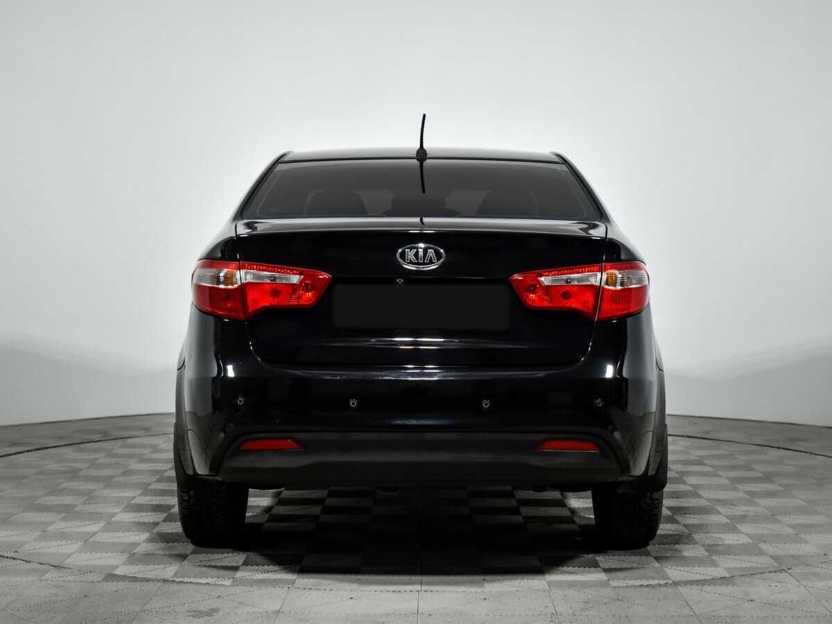 Kia Rio с пробегом — 2013 год. Фото: #5