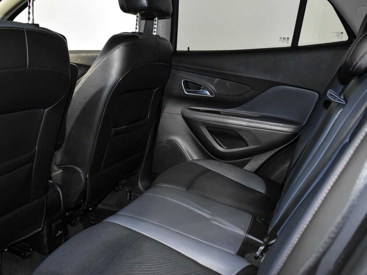 Opel Mokka с пробегом — 2013 год. Фото: #10