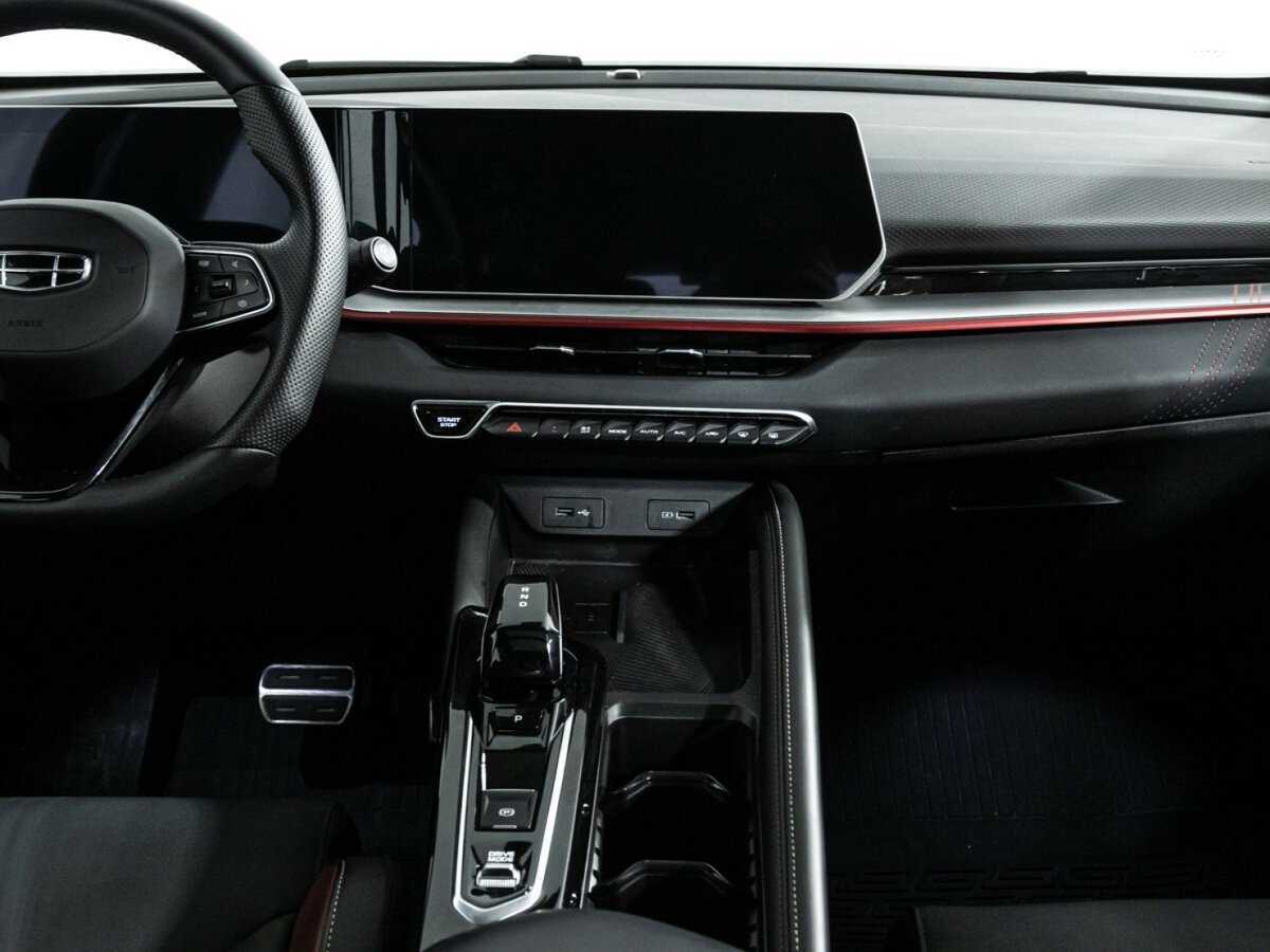 Geely Coolray с пробегом — 2023 год. Фото: #13