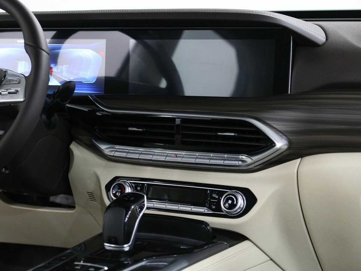 FAW Bestune T77 с пробегом — 2023 год. Фото: #12