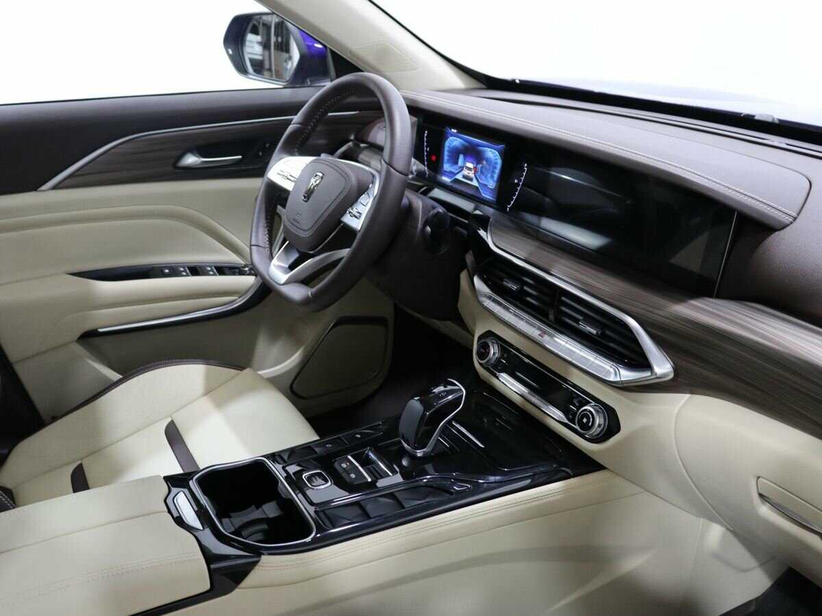 FAW Bestune T77 с пробегом — 2023 год. Фото: #9