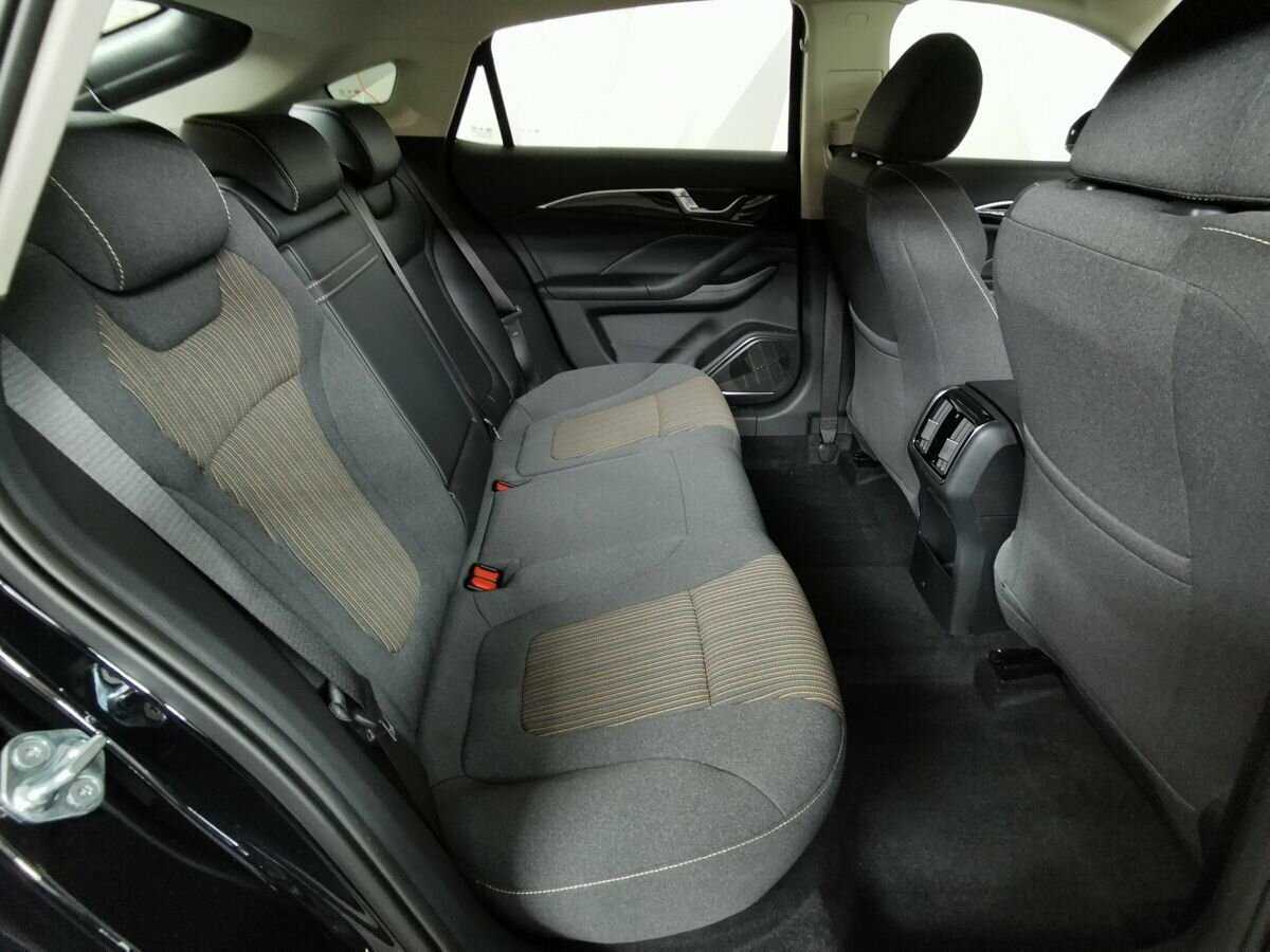 FAW Bestune B70 с пробегом — 2023 год. Фото: #11