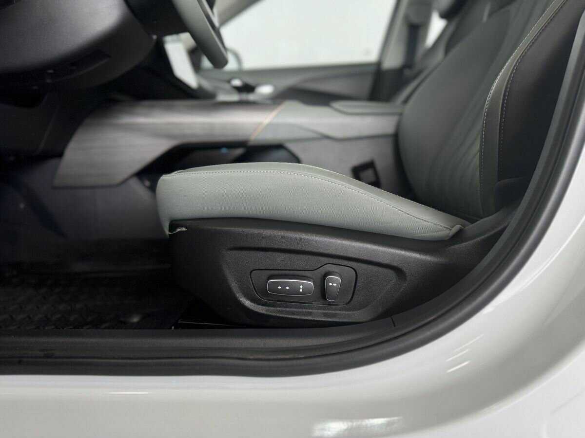 Changan Lamore с пробегом — 2023 год. Фото: #16