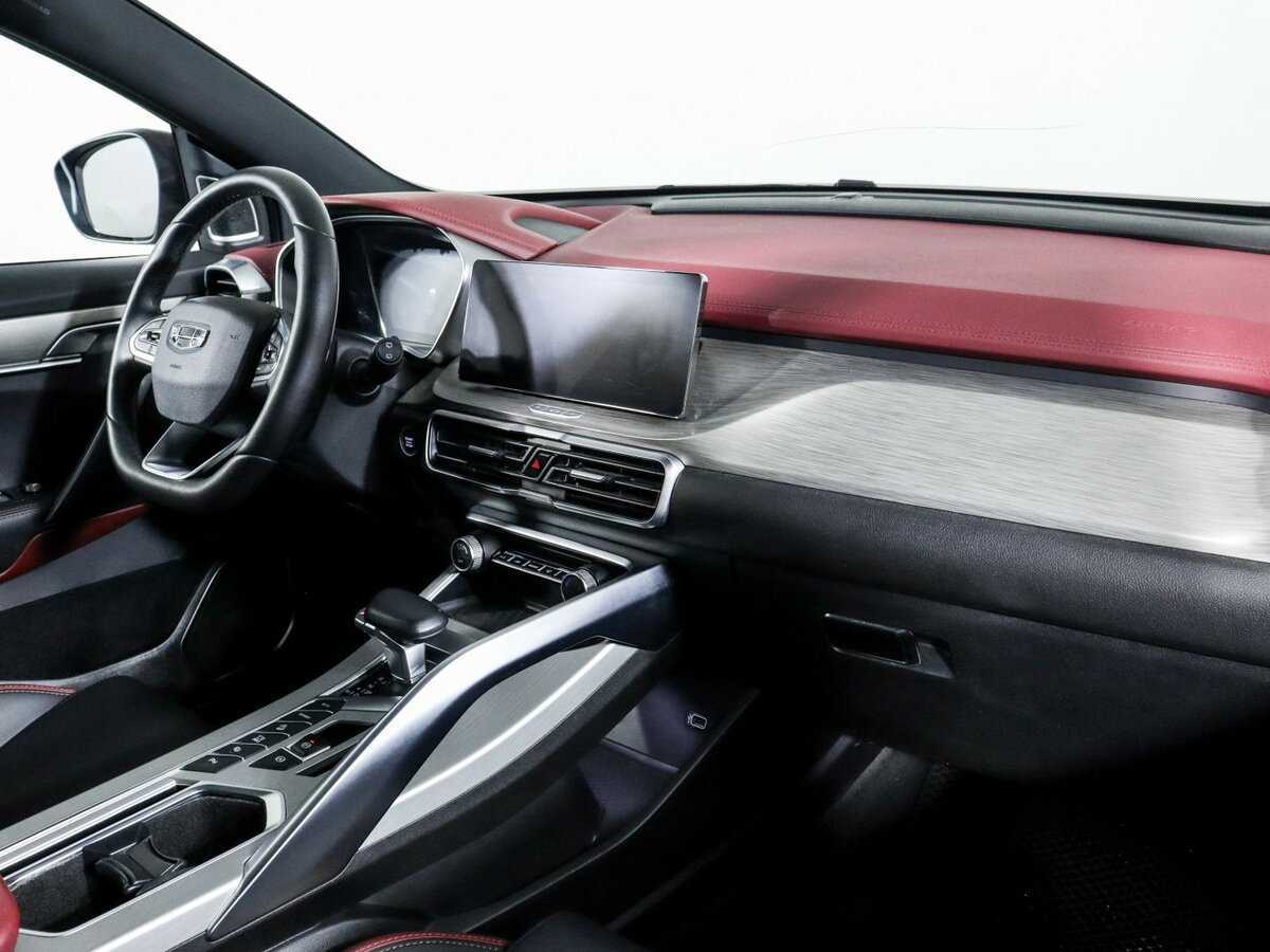 Geely Coolray с пробегом — 2022 год. Фото: #5