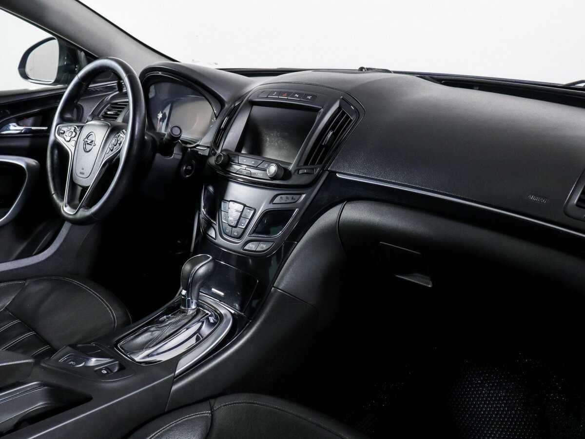 Opel Insignia с пробегом — 2013 год. Фото: #8