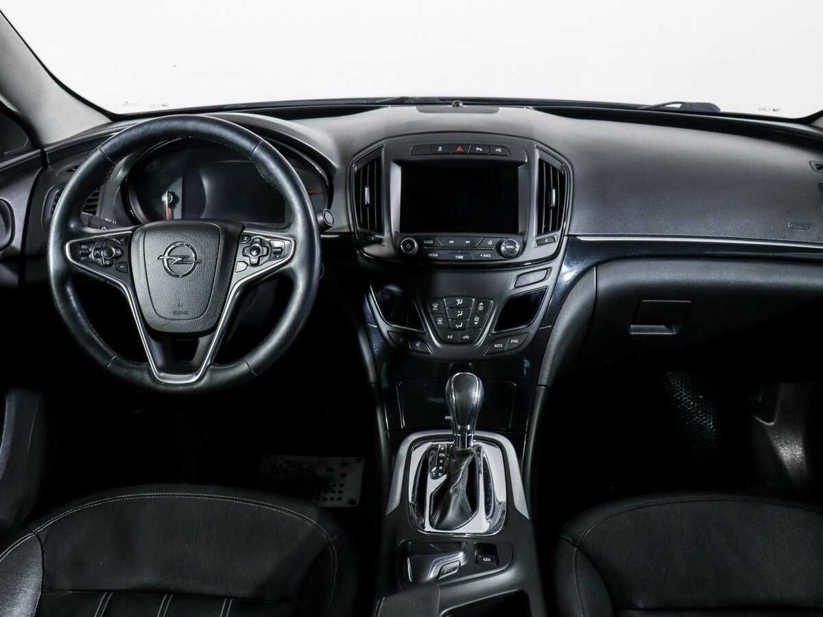Opel Insignia с пробегом — 2013 год. Фото: #11
