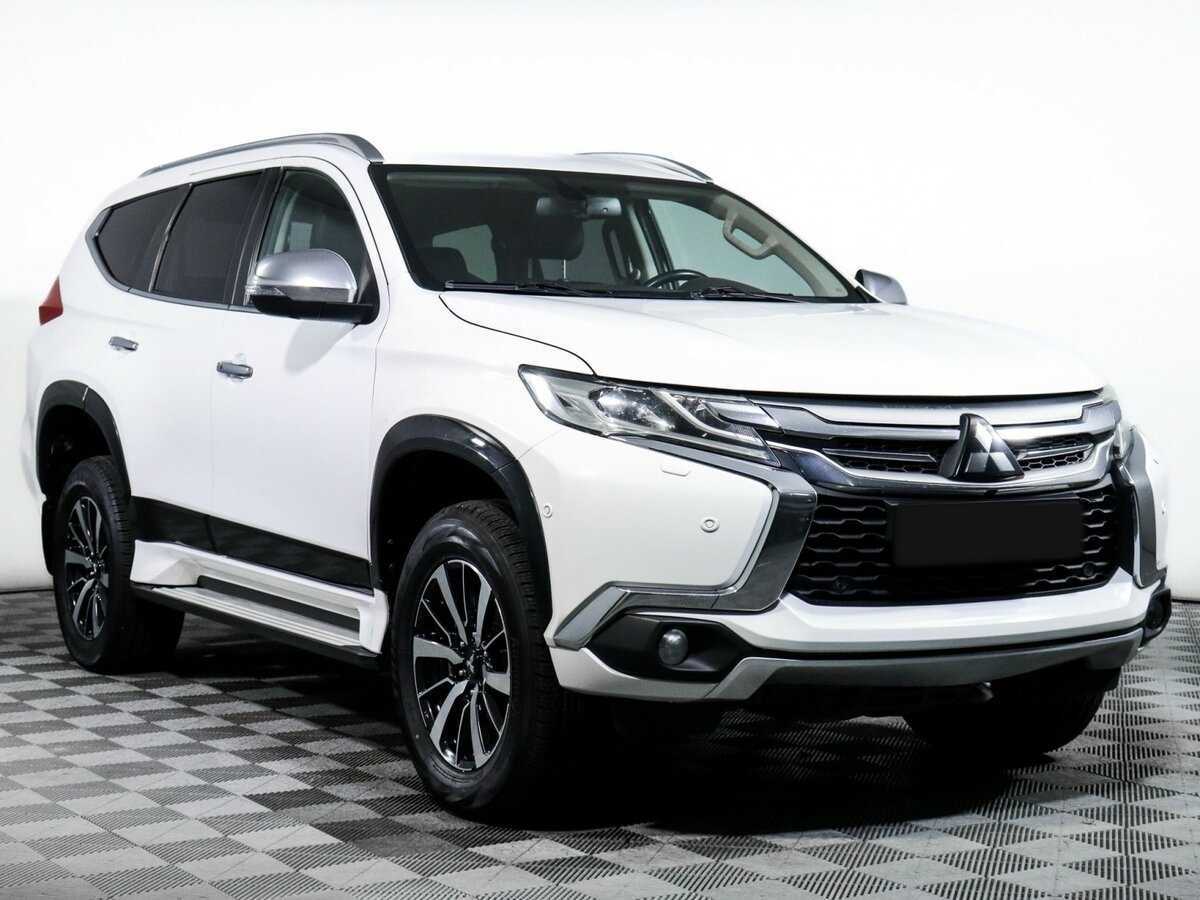 Mitsubishi Pajero Sport с пробегом — 2019 год. Фото: #2