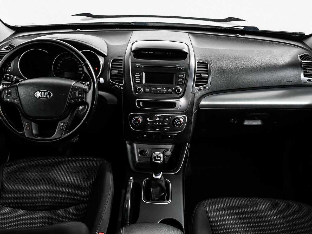 Kia Sorento с пробегом — 2013 год. Фото: #9