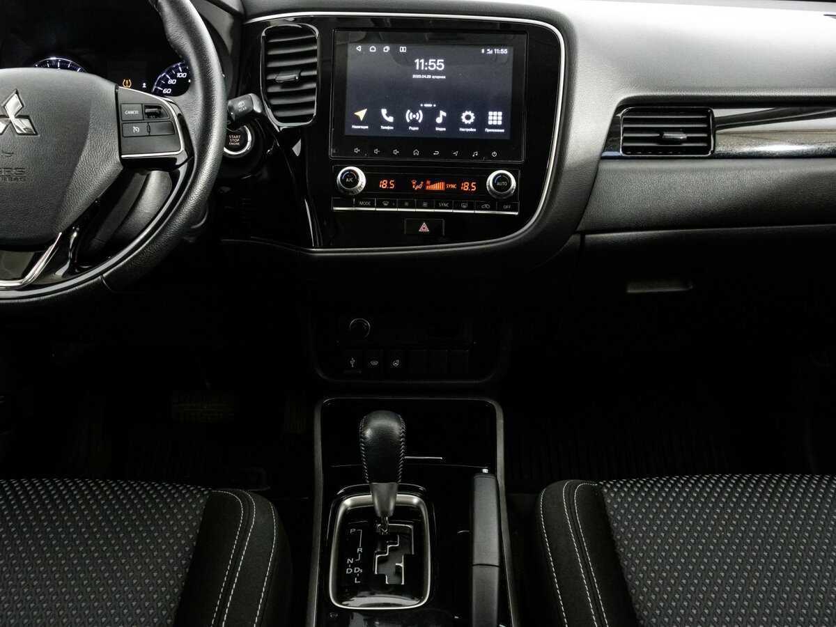 Mitsubishi Outlander с пробегом — 2021 год. Фото: #10