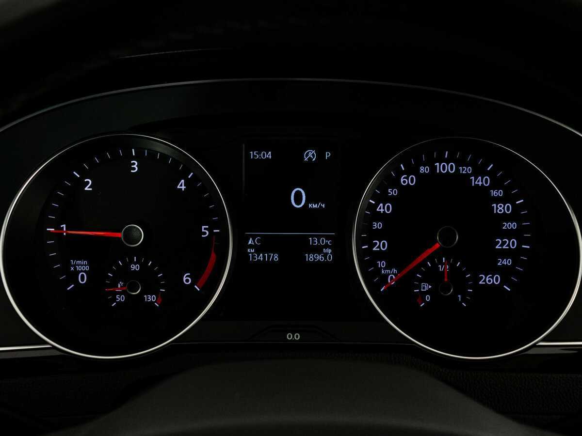 Volkswagen Passat с пробегом — 2020 год. Фото: #23