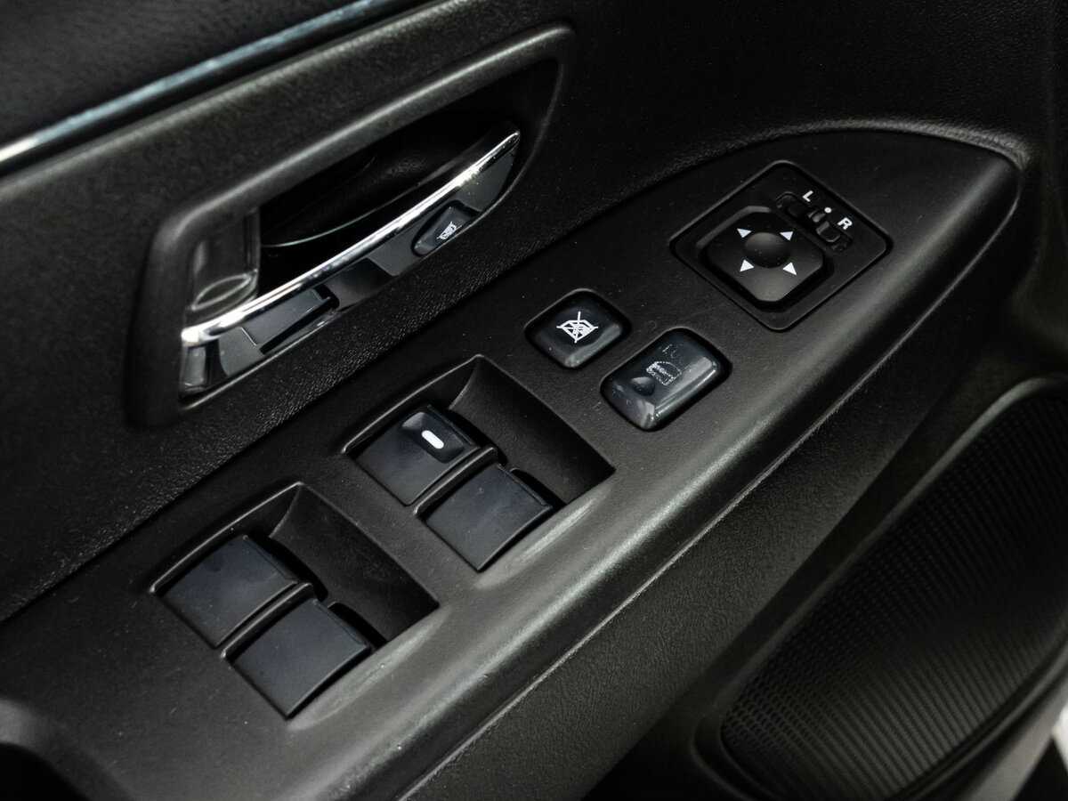 Mitsubishi ASX с пробегом — 2012 год. Фото: #12