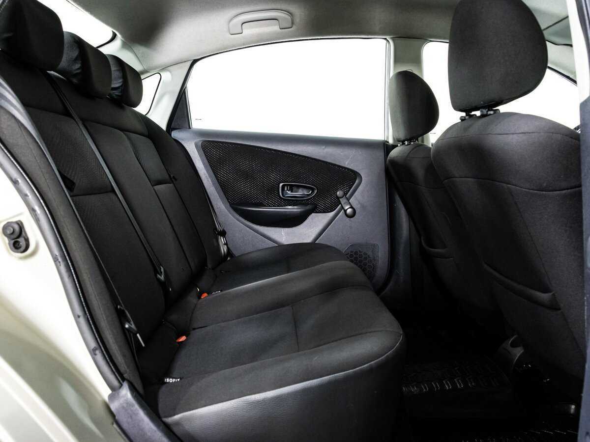 Nissan Almera с пробегом — 2016 год. Фото: #10