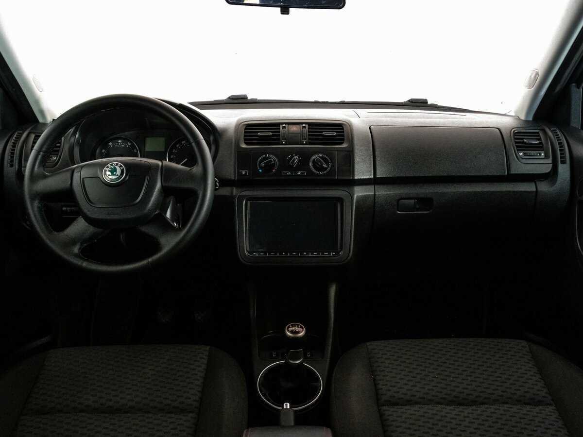 Skoda Fabia с пробегом — 2012 год. Фото: #9