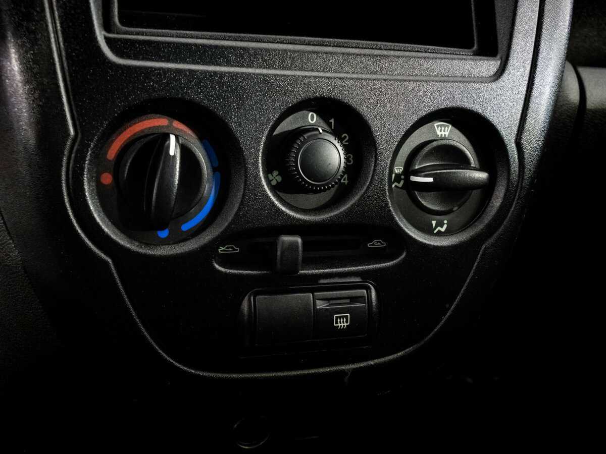 Lada (ВАЗ) Granta с пробегом — 2017 год. Фото: #9