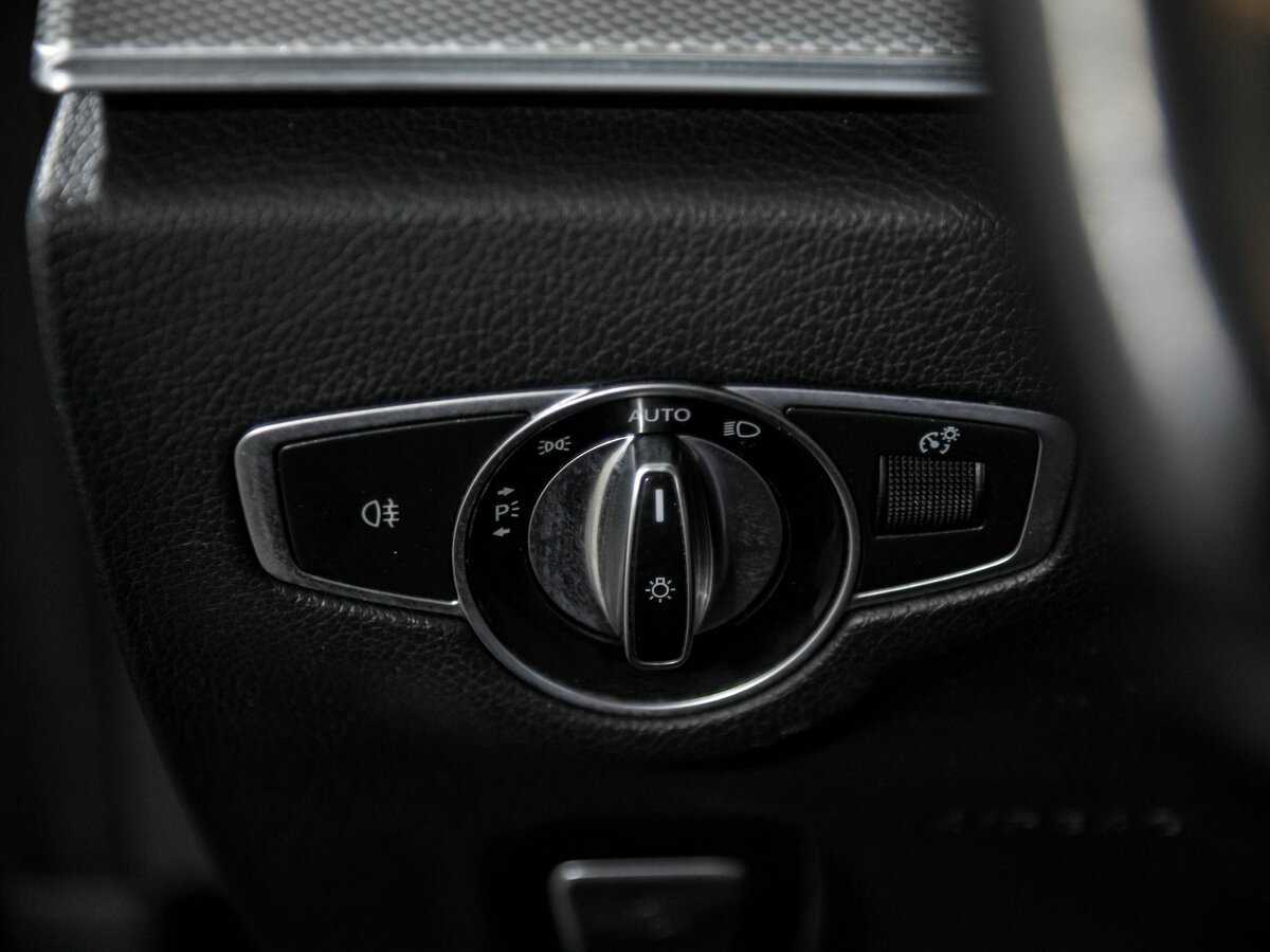 Mercedes-Benz E-Класс с пробегом — 2019 год. Фото: #13