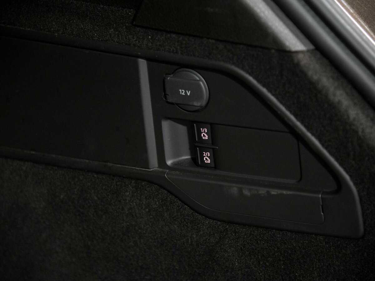 Volkswagen Touareg с пробегом — 2013 год. Фото: #20