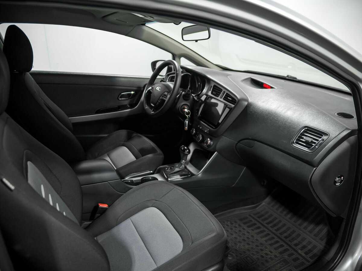 Kia Ceed с пробегом — 2013 год. Фото: #13