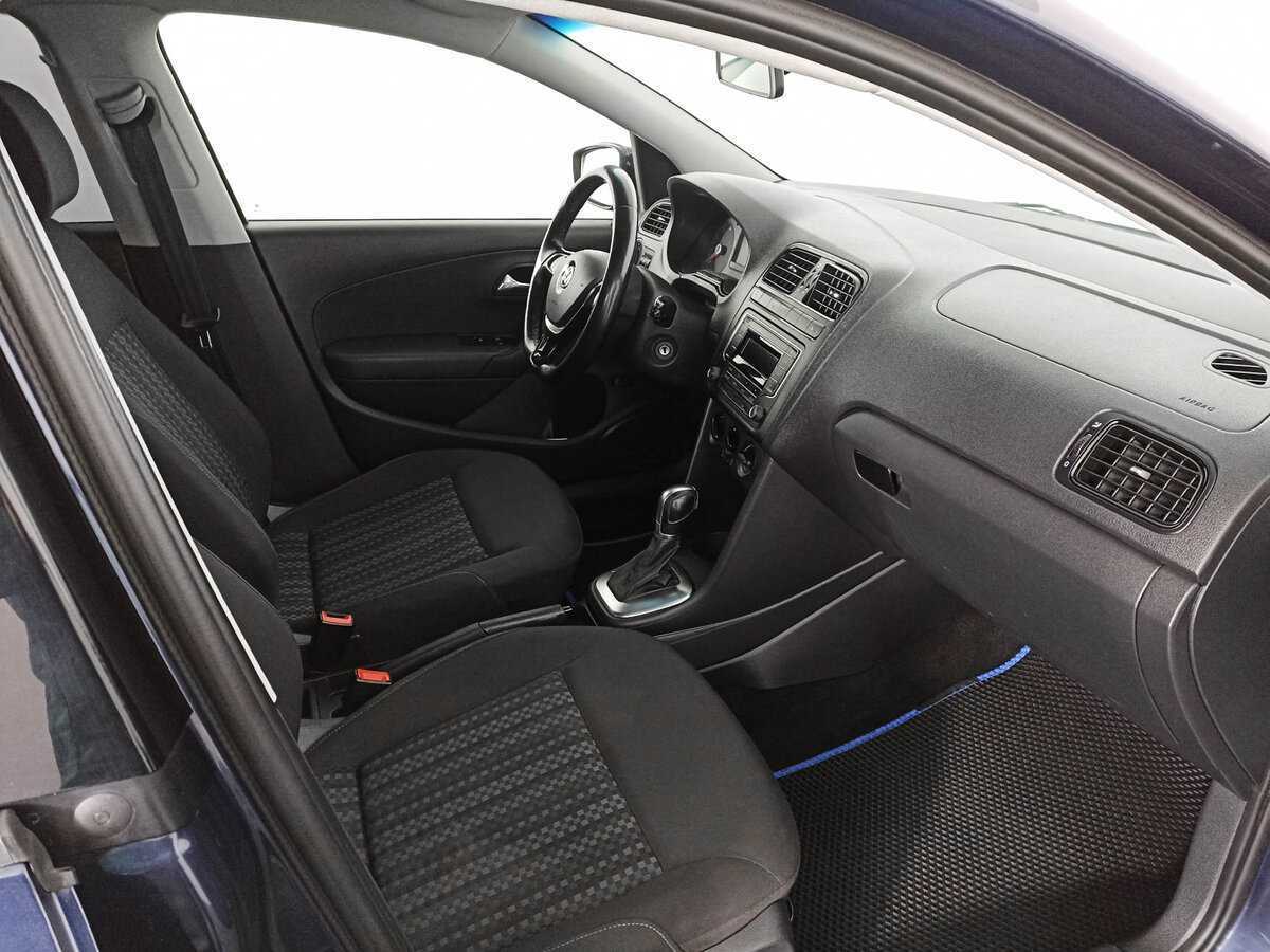 Volkswagen Polo с пробегом — 2016 год. Фото: #10