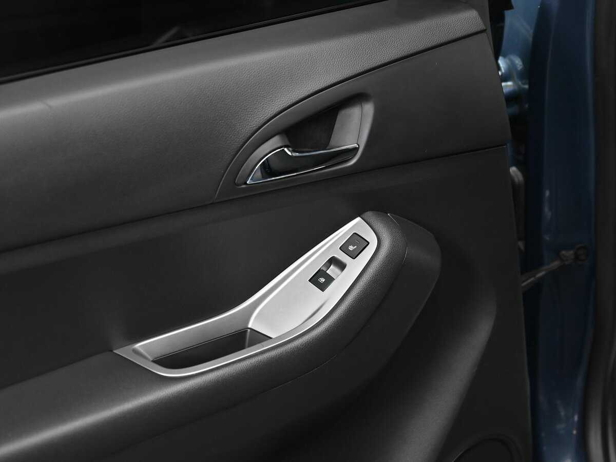 Chevrolet Orlando с пробегом — 2014 год. Фото: #12