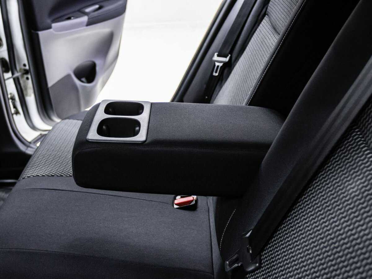 Nissan Sentra с пробегом — 2016 год. Фото: #17