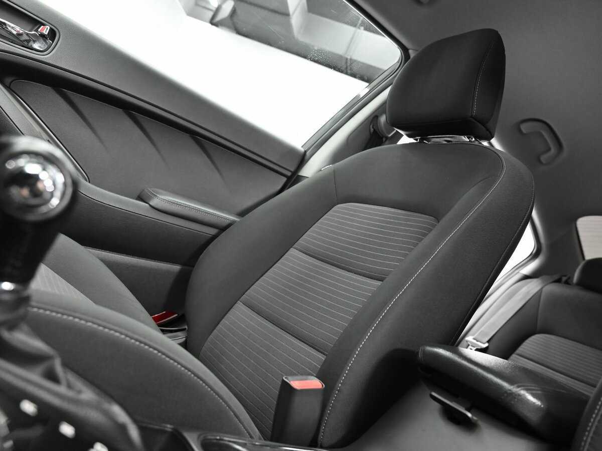 Kia Cerato с пробегом — 2018 год. Фото: #16