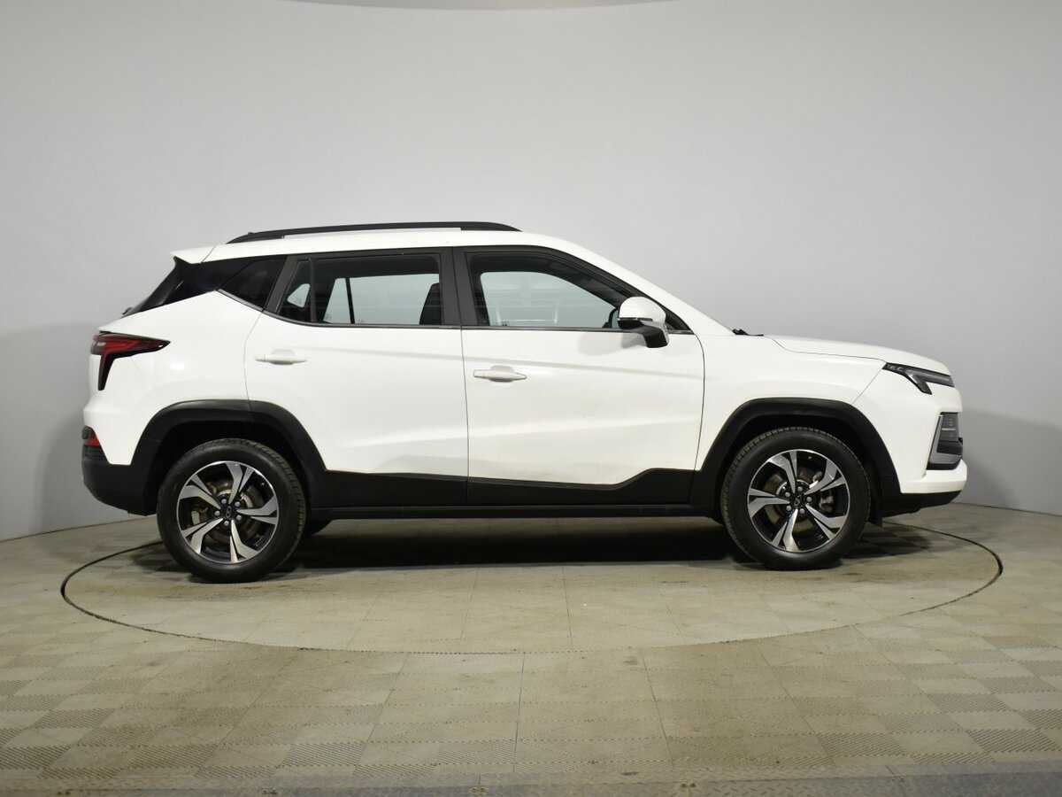 Москвич 3 с пробегом — 2023 год. Фото: #3