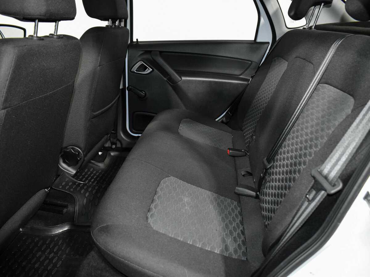 Lada (ВАЗ) Granta с пробегом — 2024 год. Фото: #10