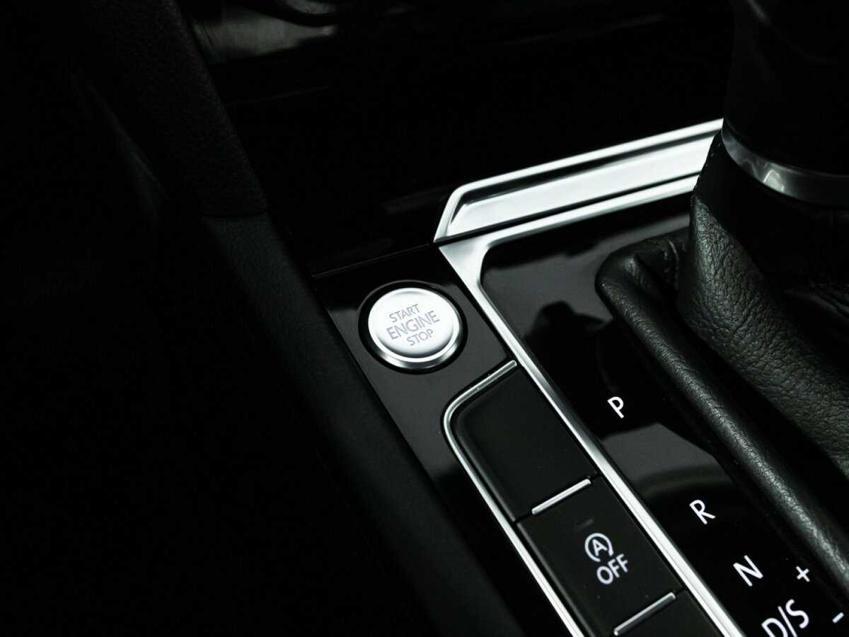 Volkswagen Passat с пробегом — 2017 год. Фото: #18