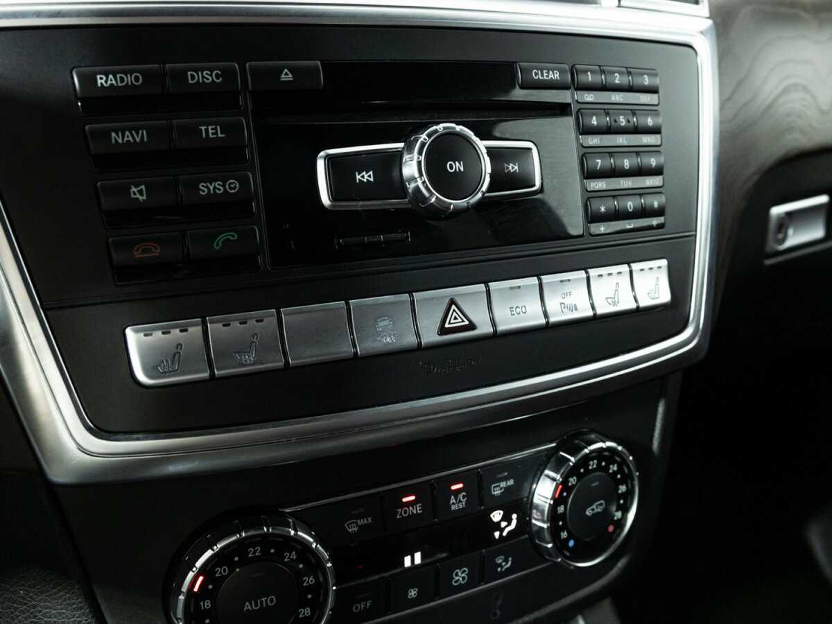 Mercedes-Benz M-Класс с пробегом — 2012 год. Фото: #17