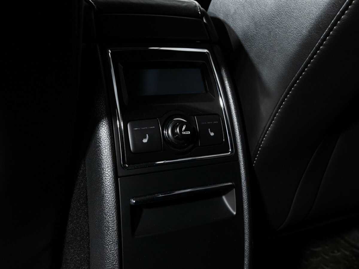 Skoda Superb с пробегом — 2013 год. Фото: #18