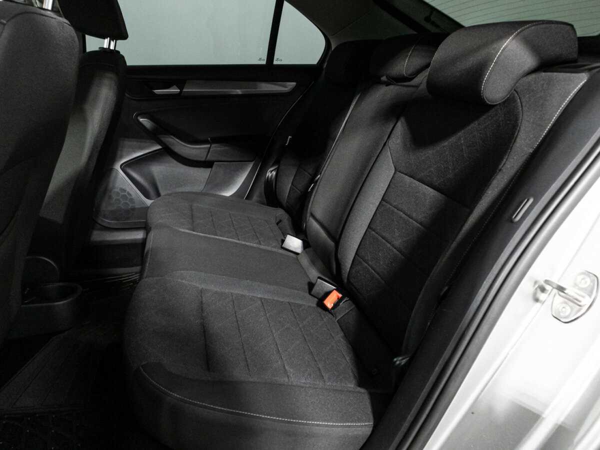 Volkswagen Polo с пробегом — 2021 год. Фото: #9