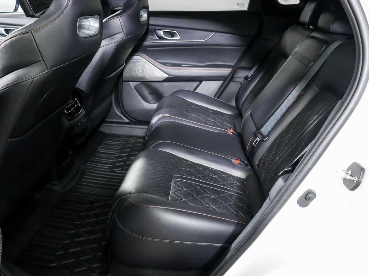 Changan UNI-K с пробегом — 2023 год. Фото: #9