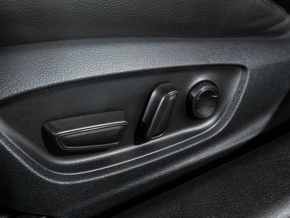 Toyota Camry с пробегом — 2019 год. Фото: #15