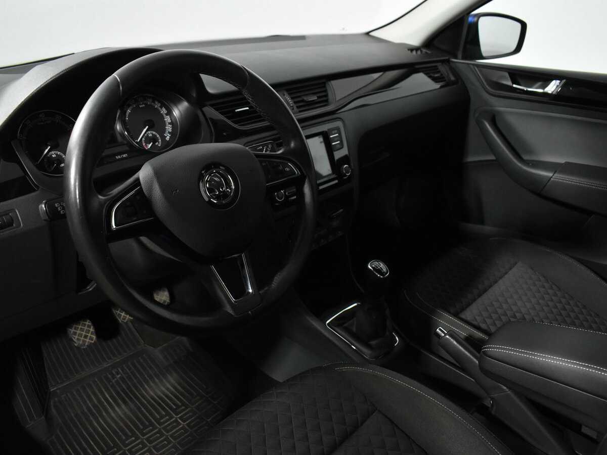 Skoda Rapid с пробегом — 2018 год. Фото: #8