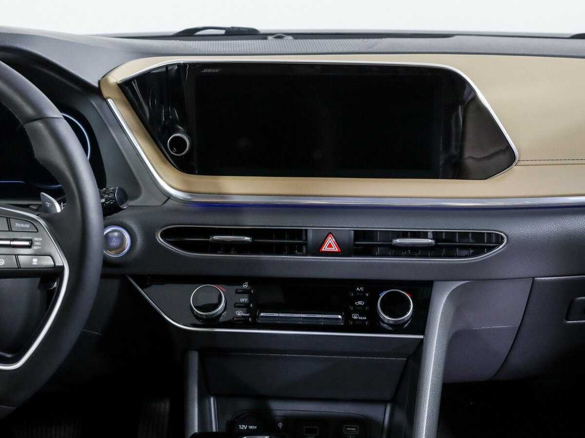 Hyundai Sonata с пробегом — 2020 год. Фото: #12