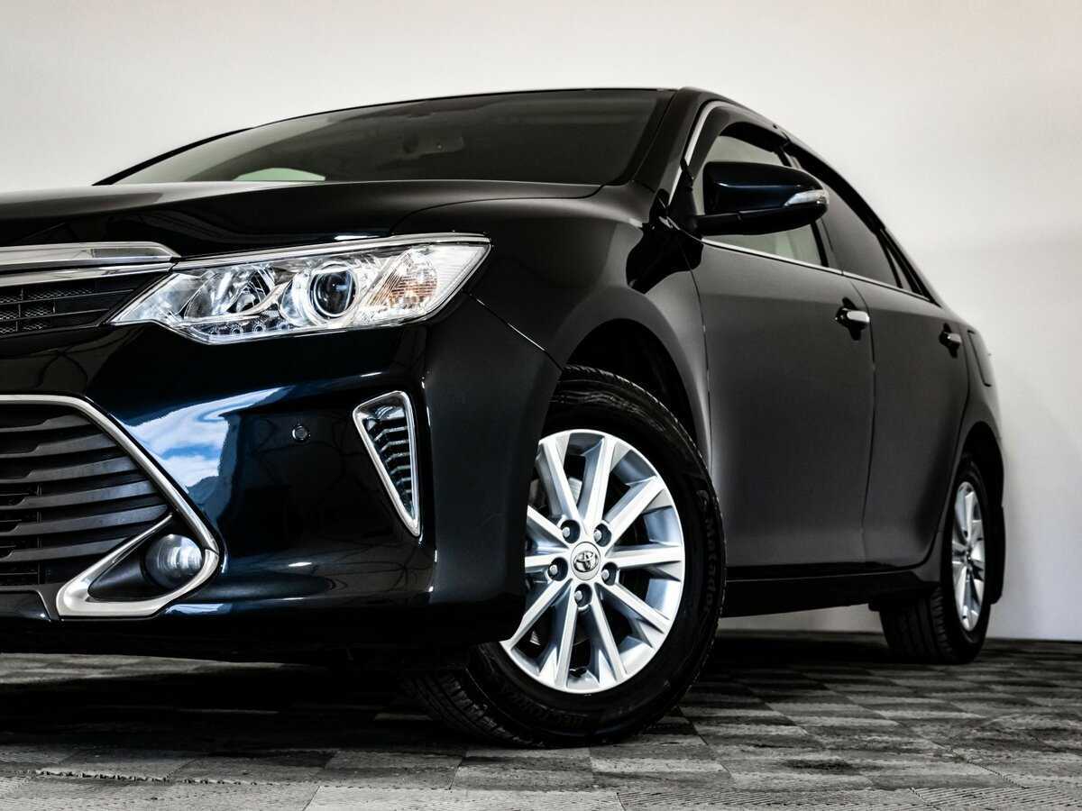 Toyota Camry с пробегом — 2015 год. Фото: #1