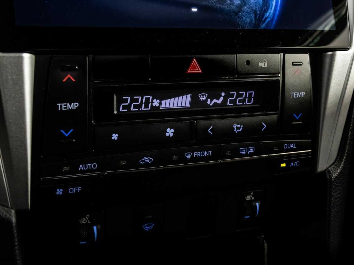 Toyota Camry с пробегом — 2015 год. Фото: #13