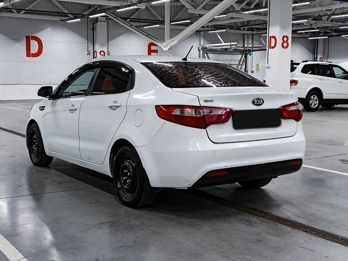 Kia Rio с пробегом — 2014 год. Фото: #6