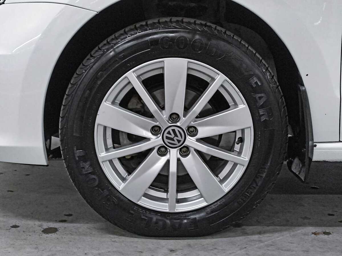 Volkswagen Polo с пробегом — 2019 год. Фото: #16