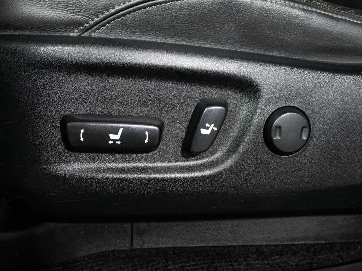 Toyota Land Cruiser Prado с пробегом — 2014 год. Фото: #20