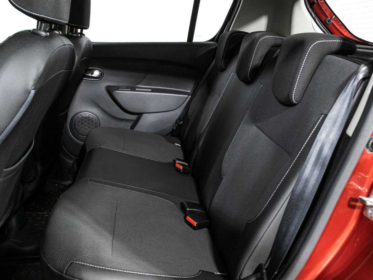 Renault Sandero с пробегом — 2021 год. Фото: #9