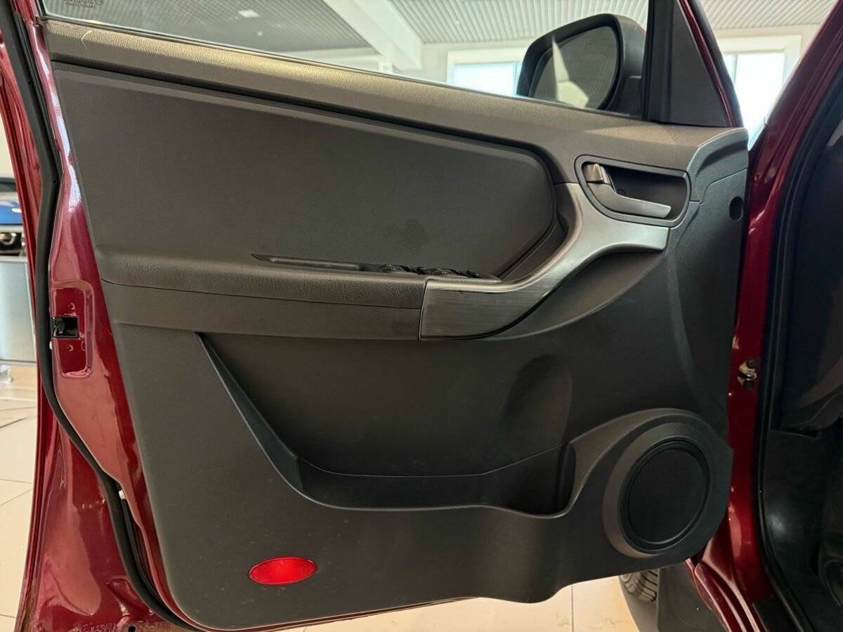 Chery Tiggo (T11) с пробегом — 2014 год. Фото: #9